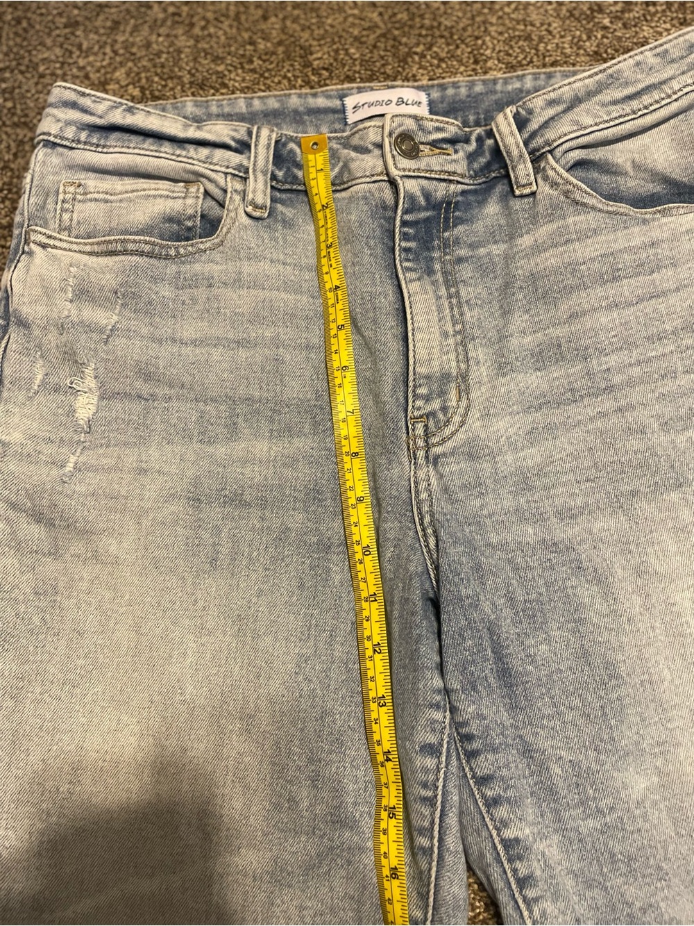 Light Wash Cropped Women's Jeans - Picture 5 of 6